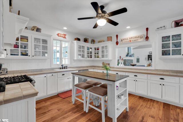 104 Ponderosa Drive, Taylors, SC 29687
