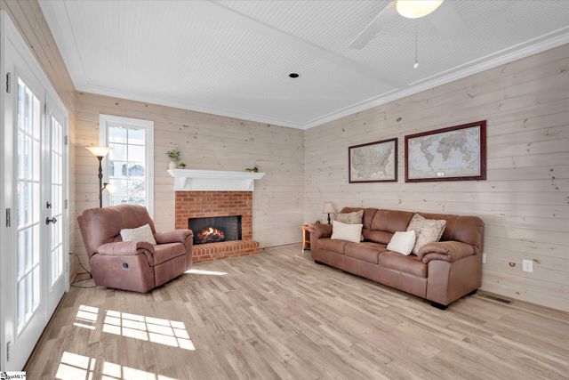 104 Ponderosa Drive, Taylors, SC 29687