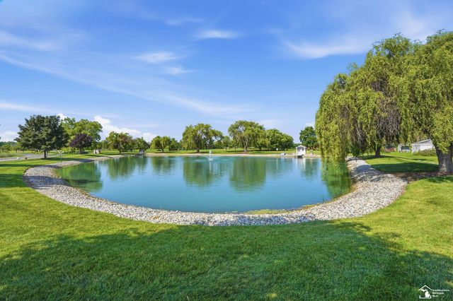 2870 Carleton Rockwood Road, Carleton, MI 48117