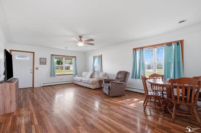 2870 Carleton Rockwood Road, Carleton, MI 48117