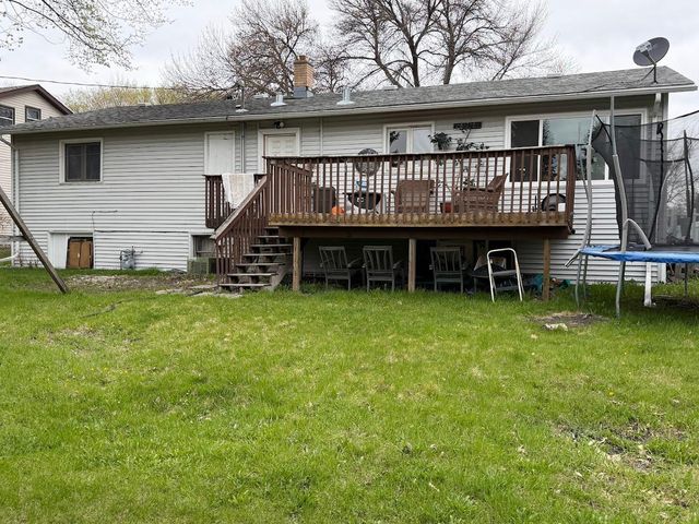 102 21st Avenue N, Fargo, ND 58102