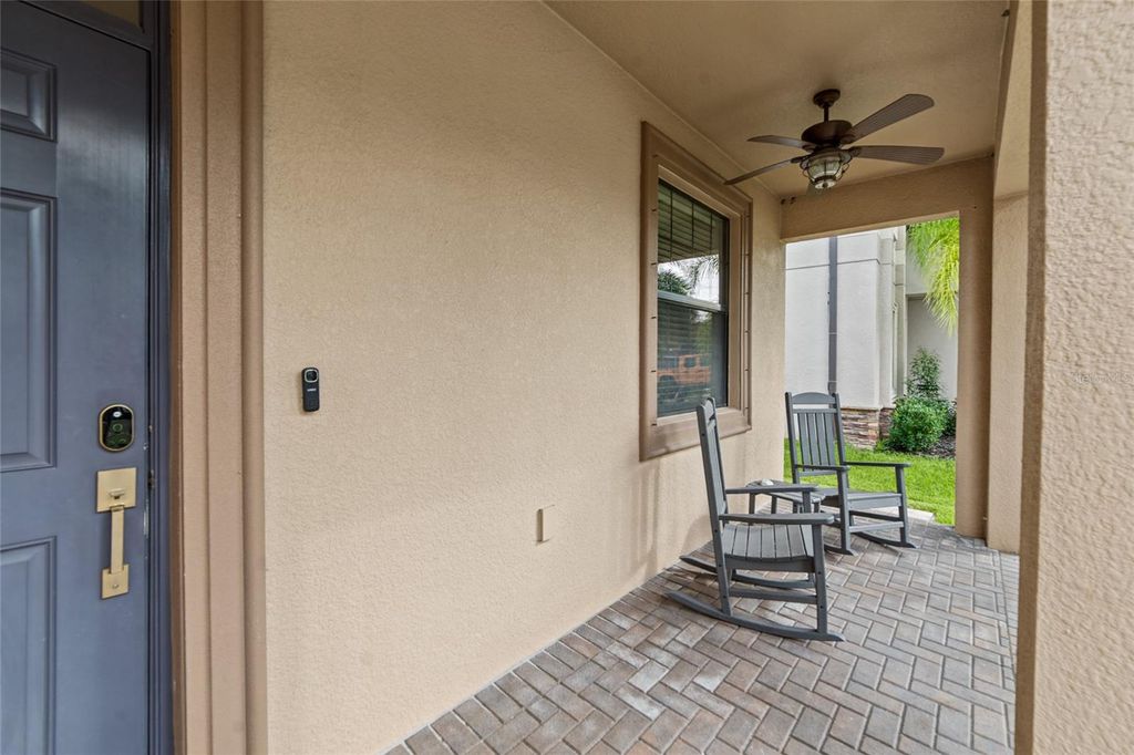 Image 2 of property listing at 9912 SMARTY JONES DRIVE, Ruskin, FL 33573