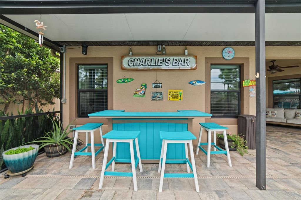 Image 27 of property listing at 9912 SMARTY JONES DRIVE, Ruskin, FL 33573