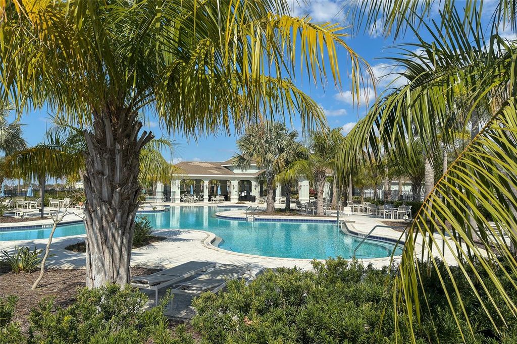 Image 40 of property listing at 9912 SMARTY JONES DRIVE, Ruskin, FL 33573