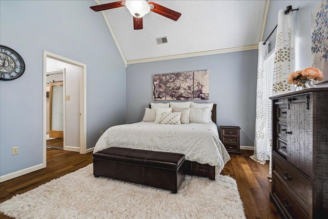 2309 HICKORY PATH DR, Cordova, TN 38016