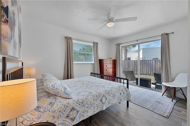 1220 10th AVE N, Naples, FL 34102