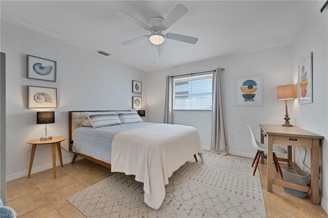 1220 10th AVE N, Naples, FL 34102