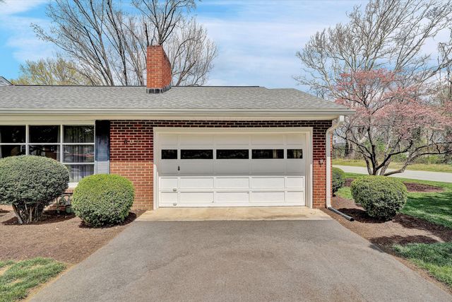 607 Lou Ann ST, Salem, VA 24153