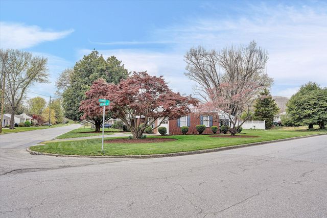 607 Lou Ann ST, Salem, VA 24153