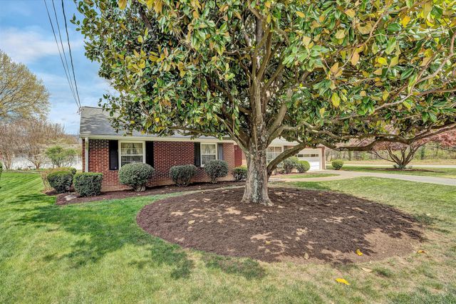 607 Lou Ann ST, Salem, VA 24153