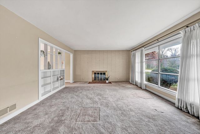 607 Lou Ann ST, Salem, VA 24153