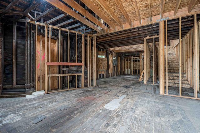 1405 E Channel St, Stockton, CA 95205