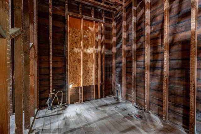 1405 E Channel St, Stockton, CA 95205