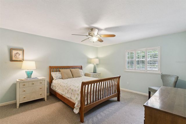 1008 E RIDGEWOOD ST, Orlando, FL 32803