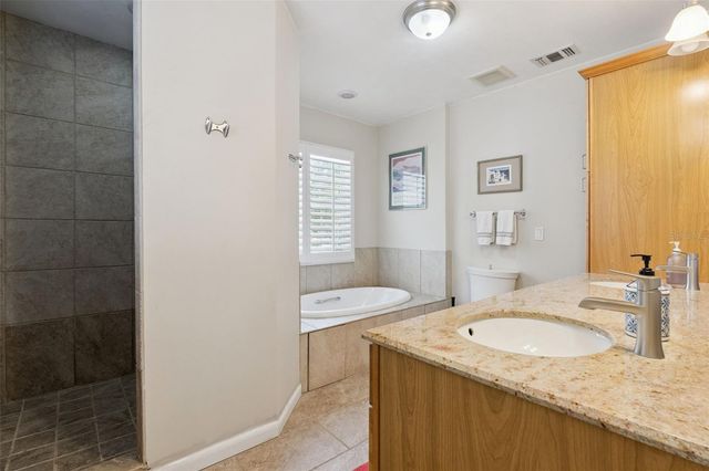 1008 E RIDGEWOOD ST, Orlando, FL 32803