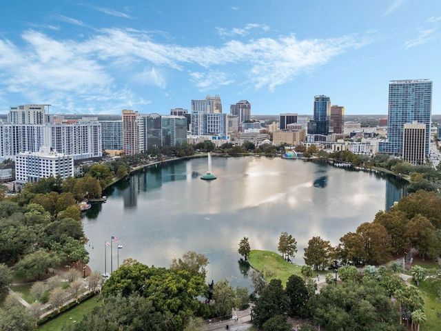 1008 E RIDGEWOOD ST, Orlando, FL 32803
