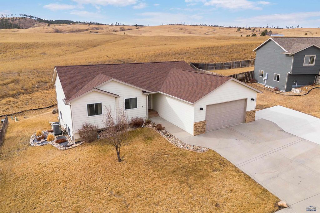 4917 MISTY WOODS LN, Rapid City, SD 57701