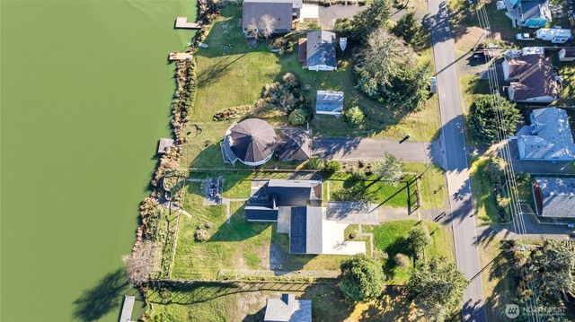 672 SE Mount Olympus Avenue, Ocean Shores, WA 98569