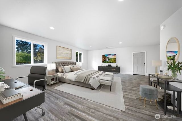 672 SE Mount Olympus Avenue, Ocean Shores, WA 98569