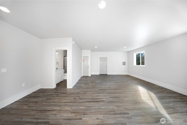 672 SE Mount Olympus Avenue, Ocean Shores, WA 98569