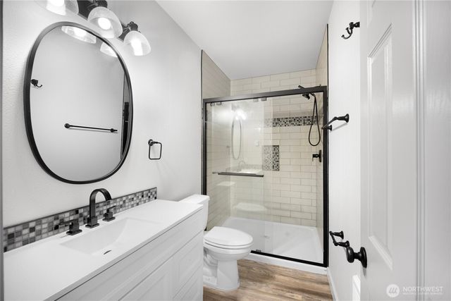 672 SE Mount Olympus Avenue, Ocean Shores, WA 98569