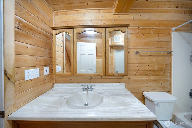 672 SE Mount Olympus Avenue, Ocean Shores, WA 98569