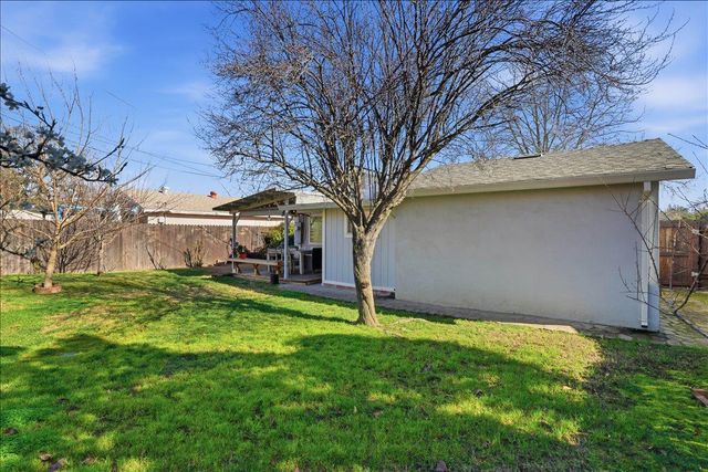 5431 Toombs St, Fair Oaks, CA 95628