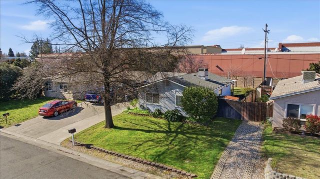 5431 Toombs St, Fair Oaks, CA 95628