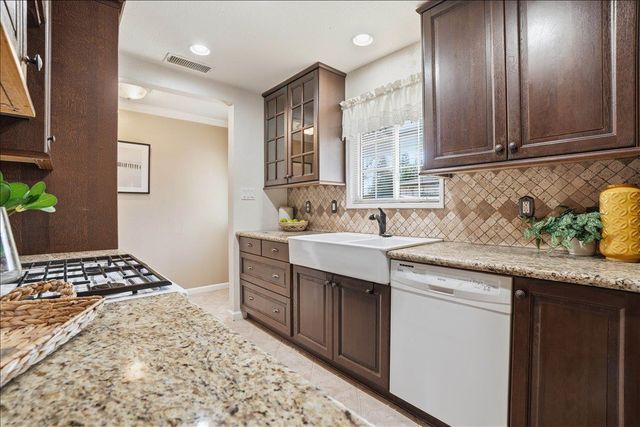 5431 Toombs St, Fair Oaks, CA 95628