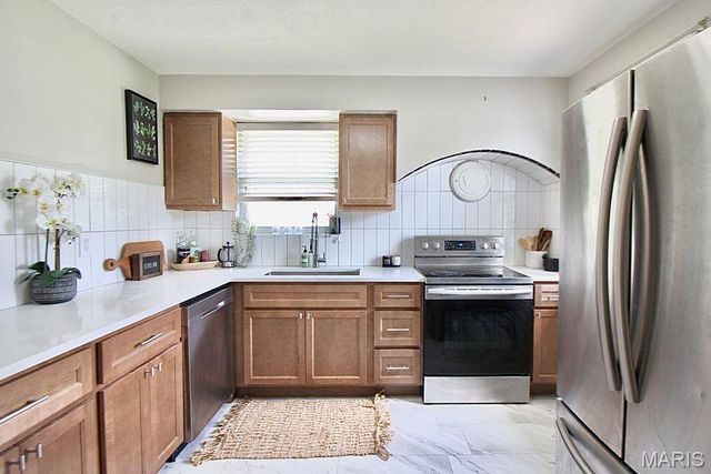 6953 Glenmore Avenue, Velda City, MO 63121