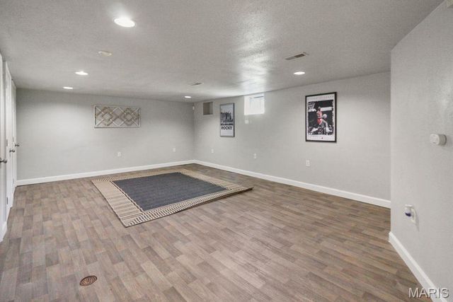 6953 Glenmore Avenue, Velda City, MO 63121