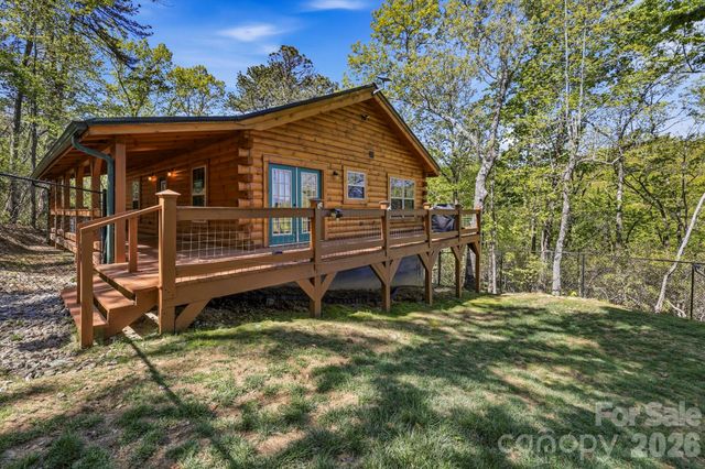 20 Laurel Cottage Lane, Black Mountain, NC 28711