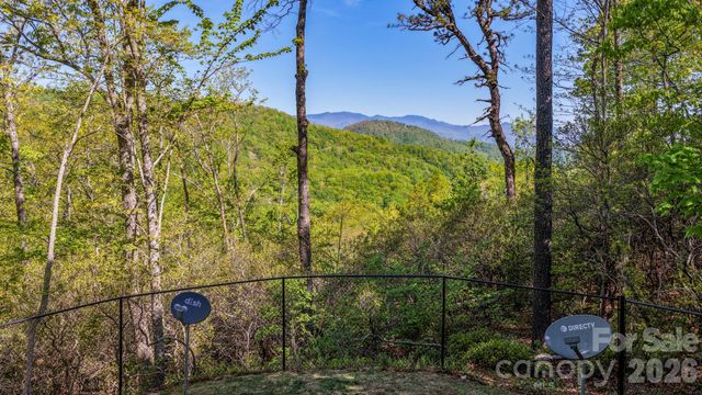 20 Laurel Cottage Lane, Black Mountain, NC 28711