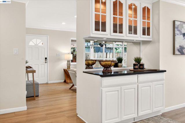 740 Harvard Dr, Pleasant Hill, CA 94523