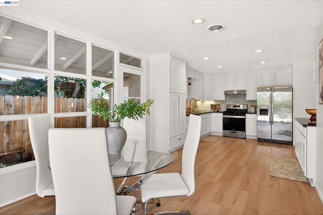 740 Harvard Dr, Pleasant Hill, CA 94523