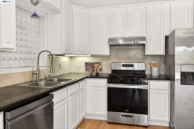 740 Harvard Dr, Pleasant Hill, CA 94523