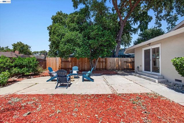 740 Harvard Dr, Pleasant Hill, CA 94523