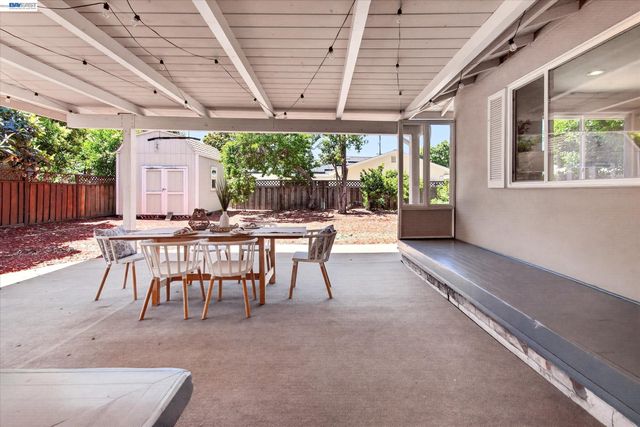 740 Harvard Dr, Pleasant Hill, CA 94523
