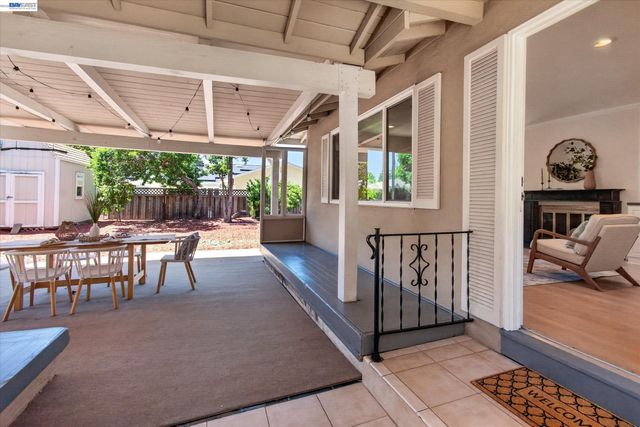 740 Harvard Dr, Pleasant Hill, CA 94523