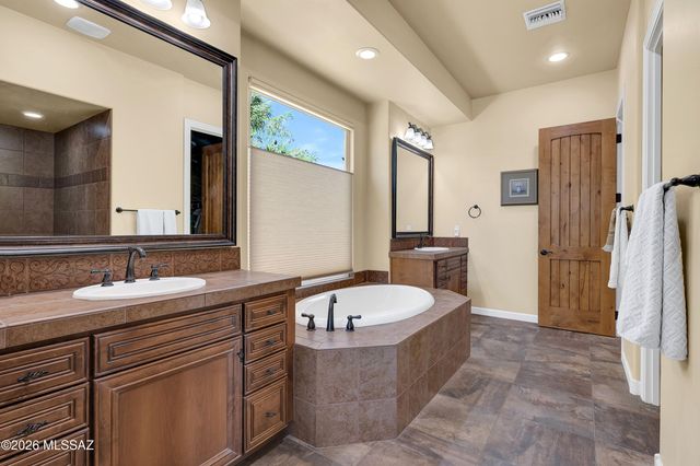 66525 E Peregrine Place, Saddlebrooke, AZ 85739