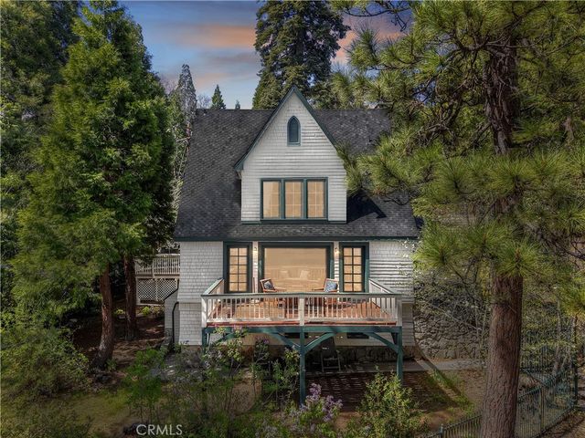 242 Holiday Drive, Lake Arrowhead, CA 92352