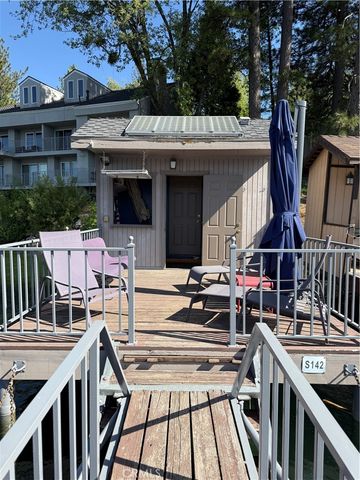 242 Holiday Drive, Lake Arrowhead, CA 92352