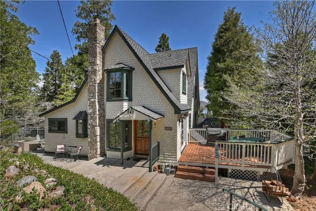 242 Holiday Drive, Lake Arrowhead, CA 92352
