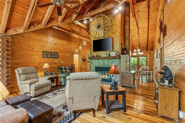 154 Summer Lane, Clayton, GA 30525