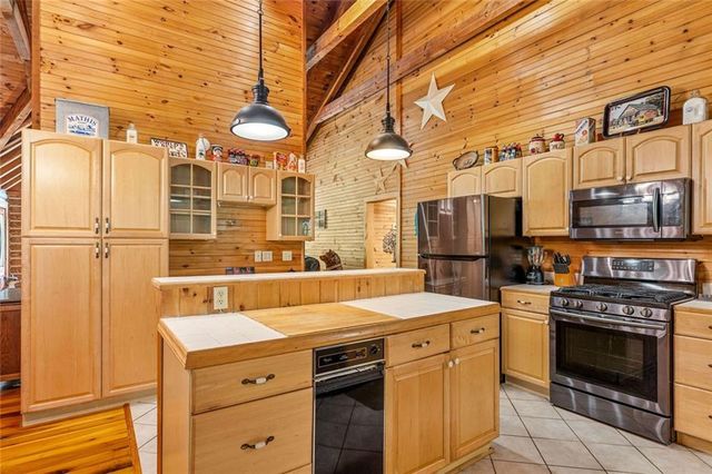 154 Summer Lane, Clayton, GA 30525