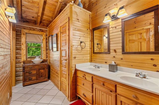 154 Summer Lane, Clayton, GA 30525