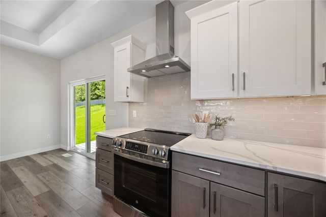 706 Silver Lane, Iowa City, IA 52245