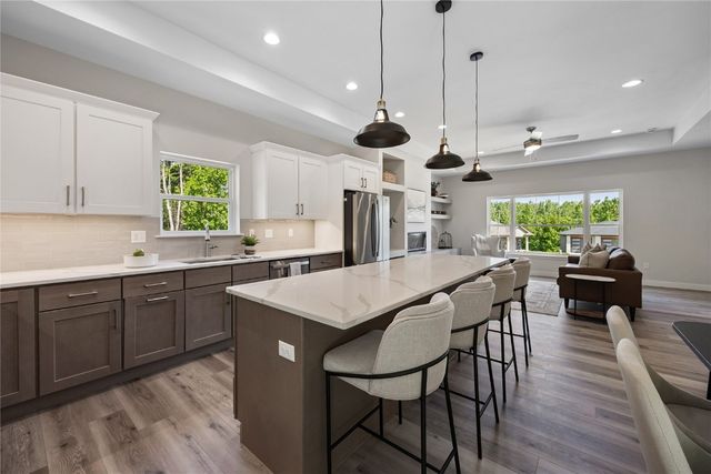 706 Silver Lane, Iowa City, IA 52245