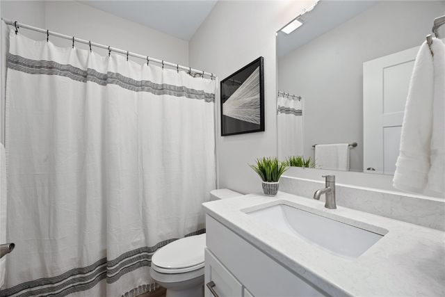 706 Silver Lane, Iowa City, IA 52245