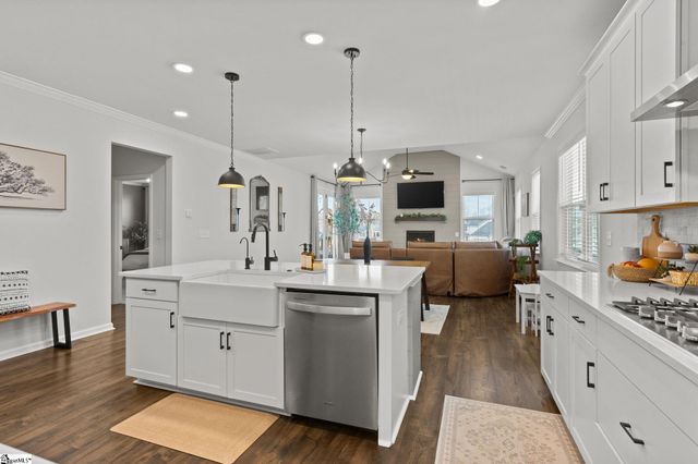 507 Townsend Avenue, Greer, SC 29651